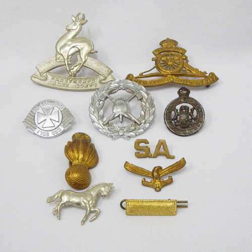 Lot of 10 Military badges