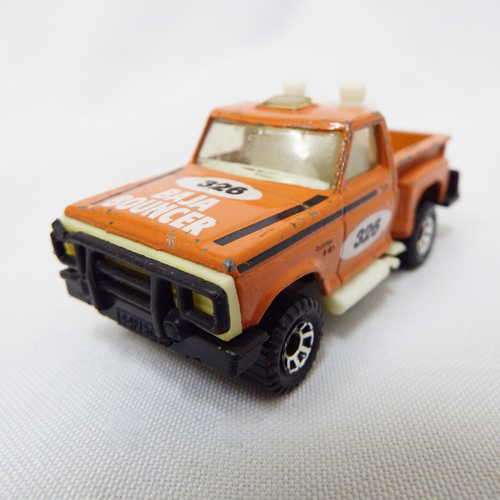 1982 Matchbox Flareside pick-up Custom F150 Baja Bouncer model truck (1:76)