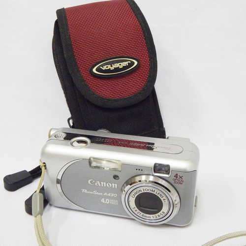 Canon PowerShot A430 4 Mega Pixels digital camera in pouch - Not tested