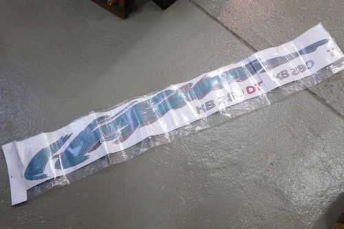 Isuzu vinyl stickers - KB280T  / KB250DT  / KB160DT / KB200DT - Length: approximately 129cm