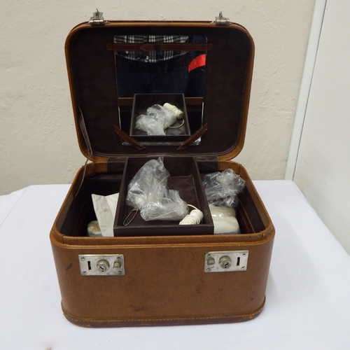 Vintage Ford Sherington case with Medical equipment inside - 33cm x 25cm x 20cm