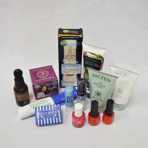 Lot of 13 mixed cosmetics / toiletries - New but shop soiled - @ Crazy R1 start
