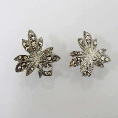 Pair of Silver Marcasite screw on earrings - Weighs : 5.9g
