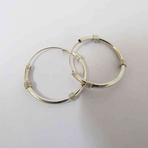 Genuine Silver earrings (new) - Weighs: 3.5g