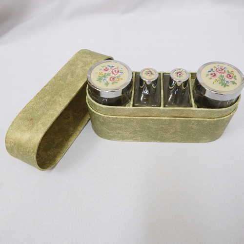 Dressing table set with Petti point lids ¿ in original box