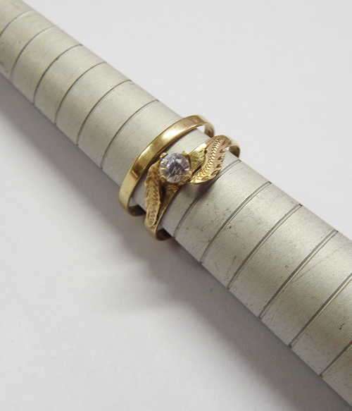 9 kt gold wedding set - Weighs: 1.4 g - Size:L 1/2