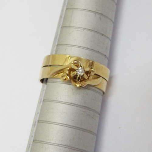 9 kt gold wedding set with diamond - Weighs: 2.5 g - Size: M