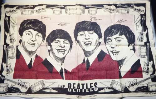 Original 1960's Beatles pure linen cloth towel - Measuring 47 x 73 cm