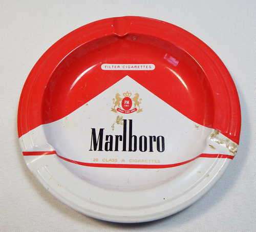 Marlboro tinplate ashtray