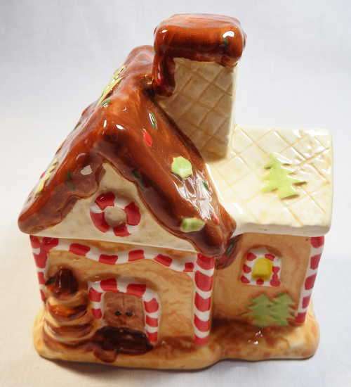 Vintage porcelain cookie jar - Shape of house