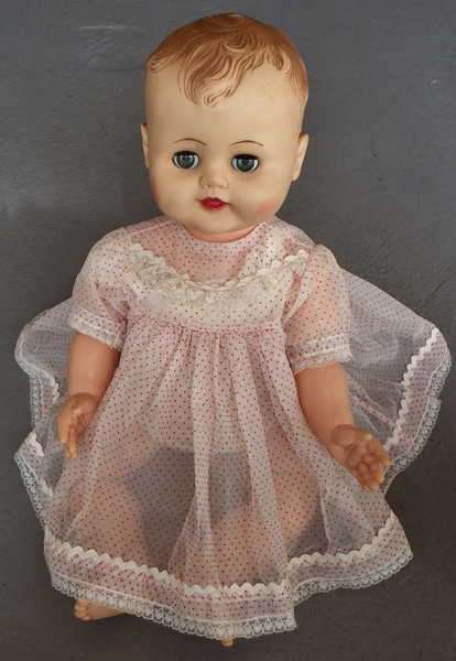 Vintage rubber doll with molded hair and movable arms and legs - 1950's - Very good condition