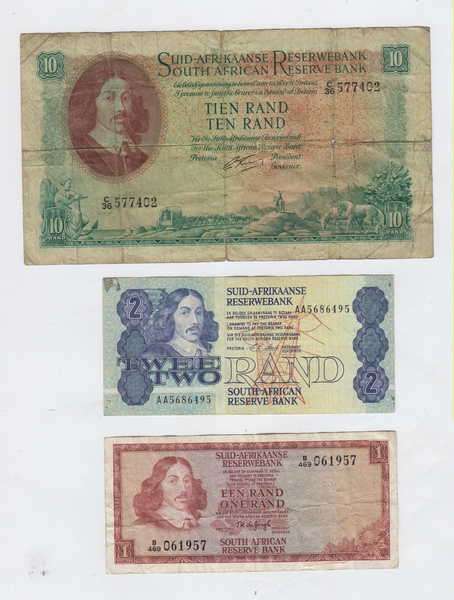 Lot of 10 Africa banknotes - Well used