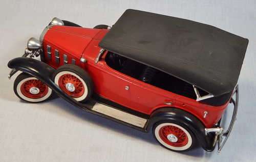 Vintage Hubley toys die cast model car - Damage pieces