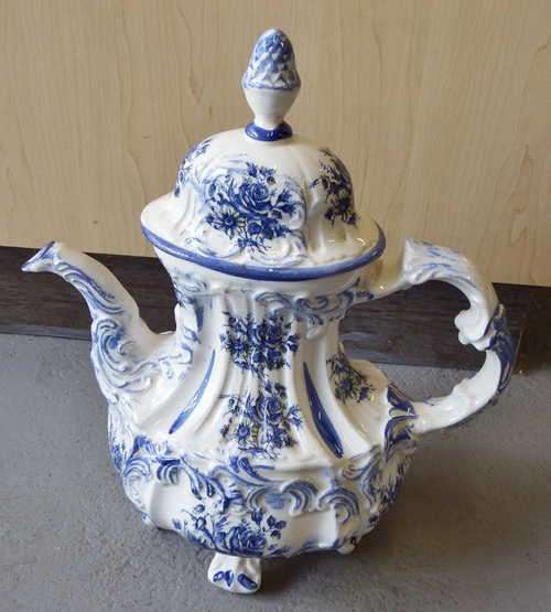 Vintage Capodimonte blue and white porcelain coffee pot - 33 cm long