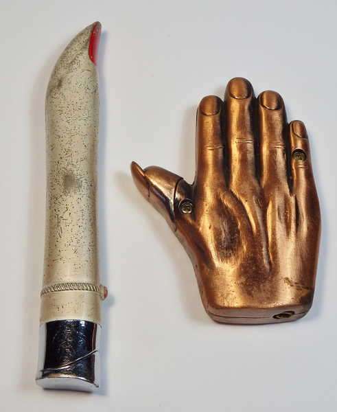 Fingernail and hand lighters - Vintage - Sold as a lot