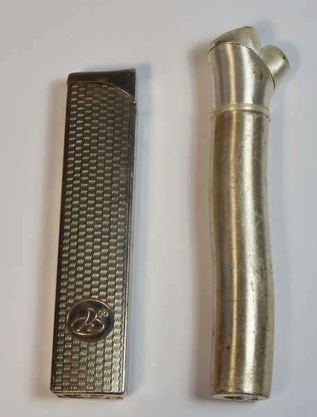 Pair of vintage lighters