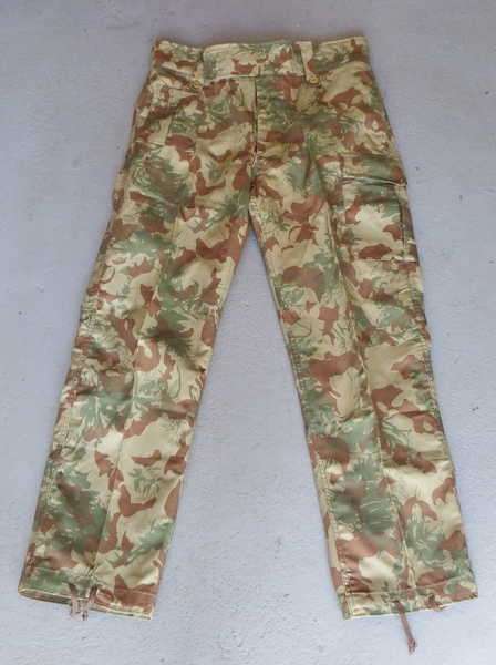 Koevoet camo combat trousers - Size 38 - Excellent condition - Inner leg 80 cm
