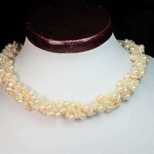 Multi string free form pearls choker necklace