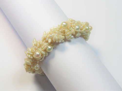 Free form pearls multi string bracelet