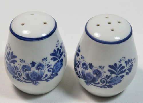 Oude Molen Fabriek B.V. Ltd salt and pepper shakers