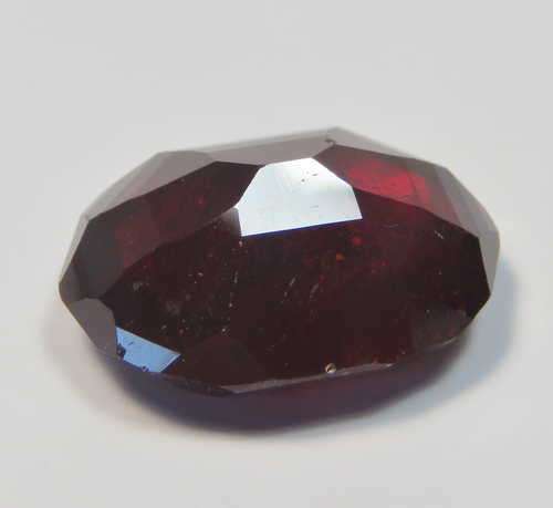 Garnet Malaia Dark Red - 1.5 ct