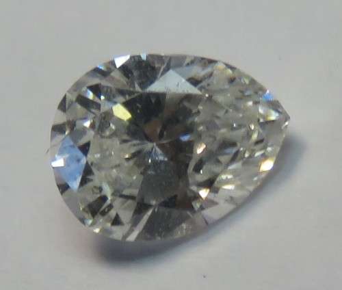 Diamond .39ct pear shape - With inclusions but very good color
