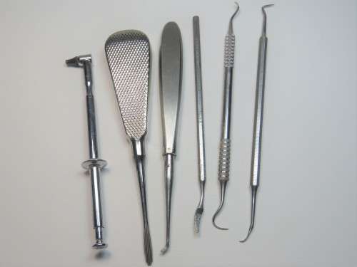 Lot of 6 stainless steel dental instruments used in the SADF