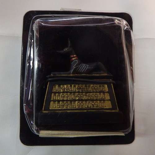 Hachette - The gods of ancient Egypt - Figurine of Anubis, the protector of tombs - Issue 87