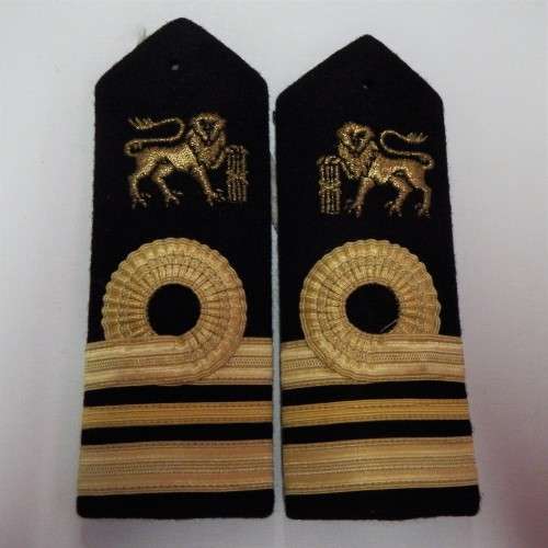 Pair of SA Navy Lieutenant Commander rank epaulettes
