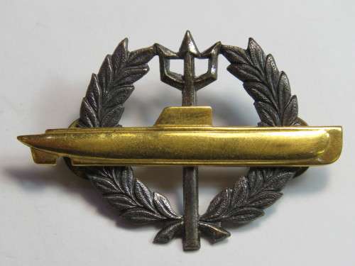 SA Navy Submariners breast badge