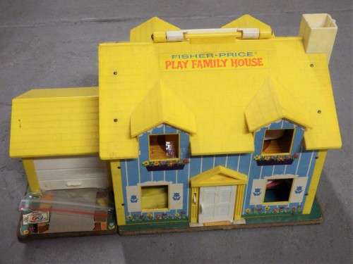 Vintage Fisher-Price Play  Family house with accessories - 39cm x 23cm x 22cm