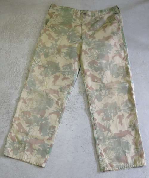 Koevoet camo pattern trousers - Waist 95 cm - Inner leg 73 cm