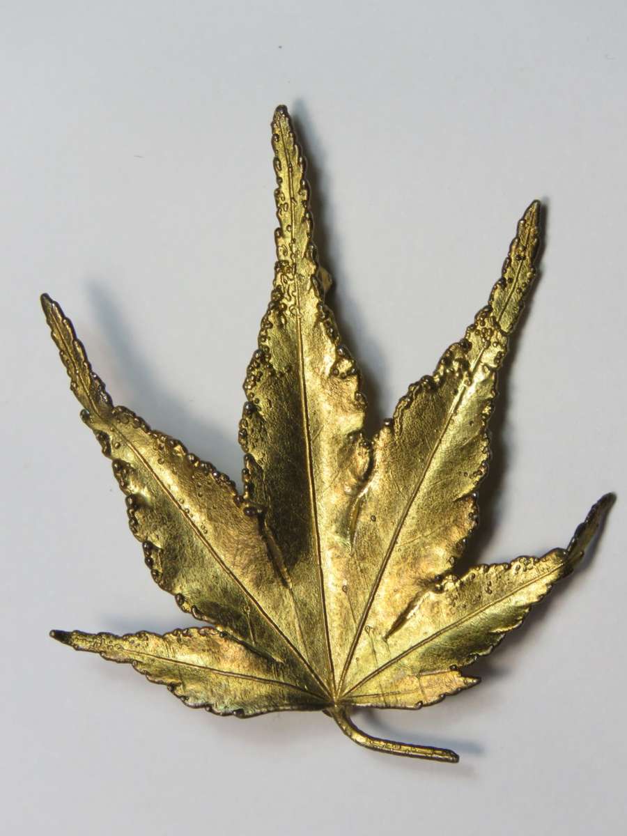 Vintage Goldplated sterling silver leaf brooch