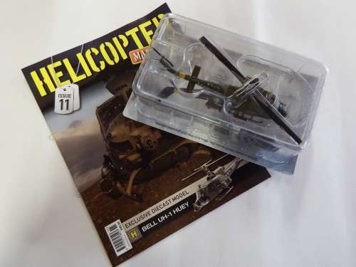 USA Bell UH-1B Huey helicopter magazine issue 11 - Scale 1:72 - Amercom collection