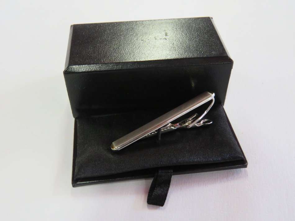 Beautiful tie clip in box