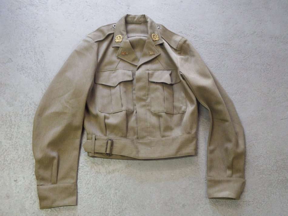 SADF combat bunny jacket - Very good condition - Armpit to Armpit: 51cm, Armpit to cuff: 49cm,