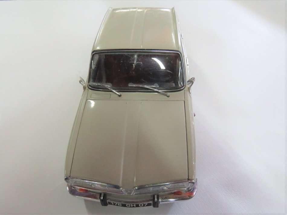 Norev Renault 16 model car - Scale 1/18