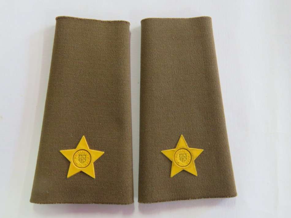 Pair of SADF second Lieutenant rank epaulettes
