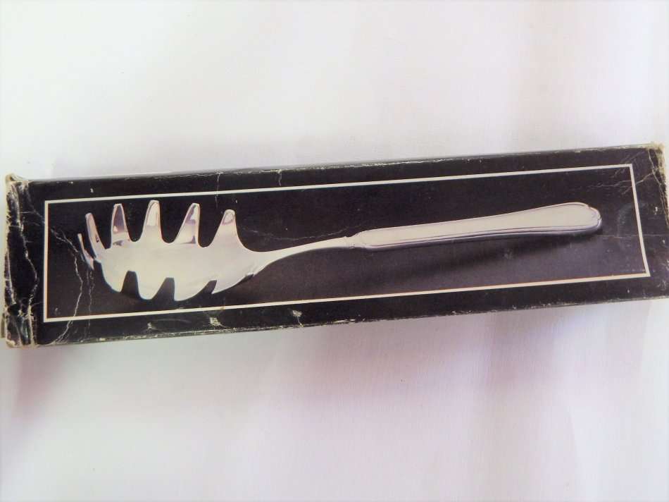 Vintage silver plated pasta server in box