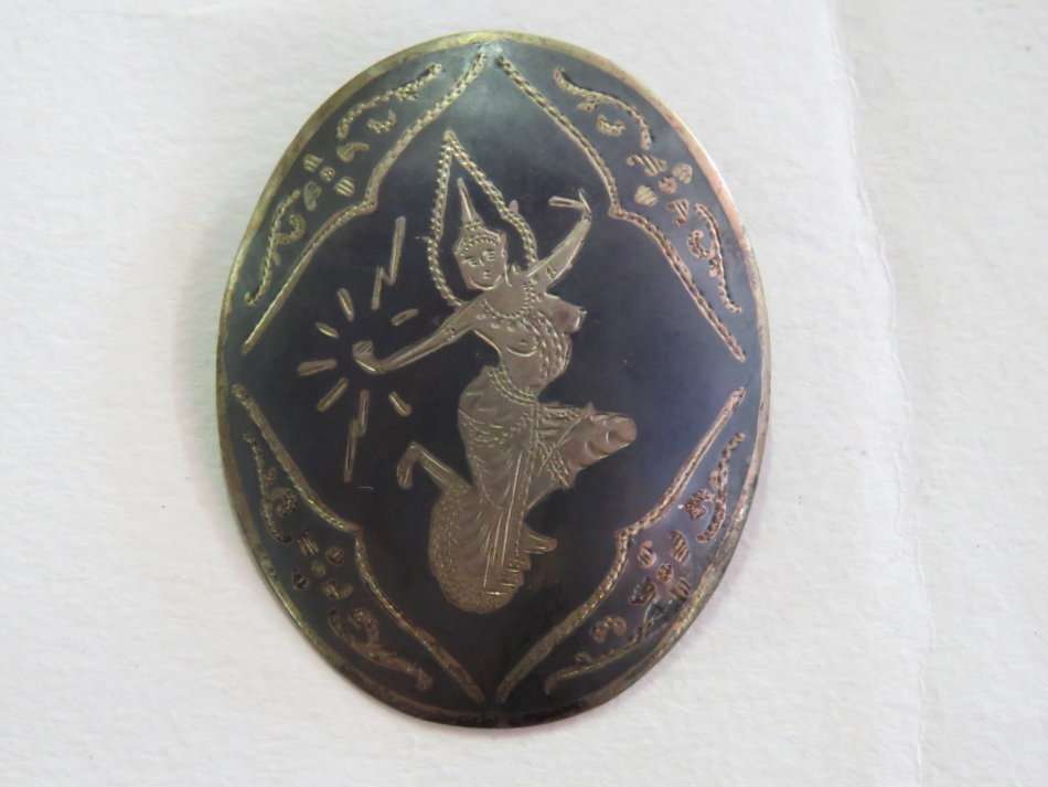 SIAM sterling silver brooch - Weighs 5.9 grams