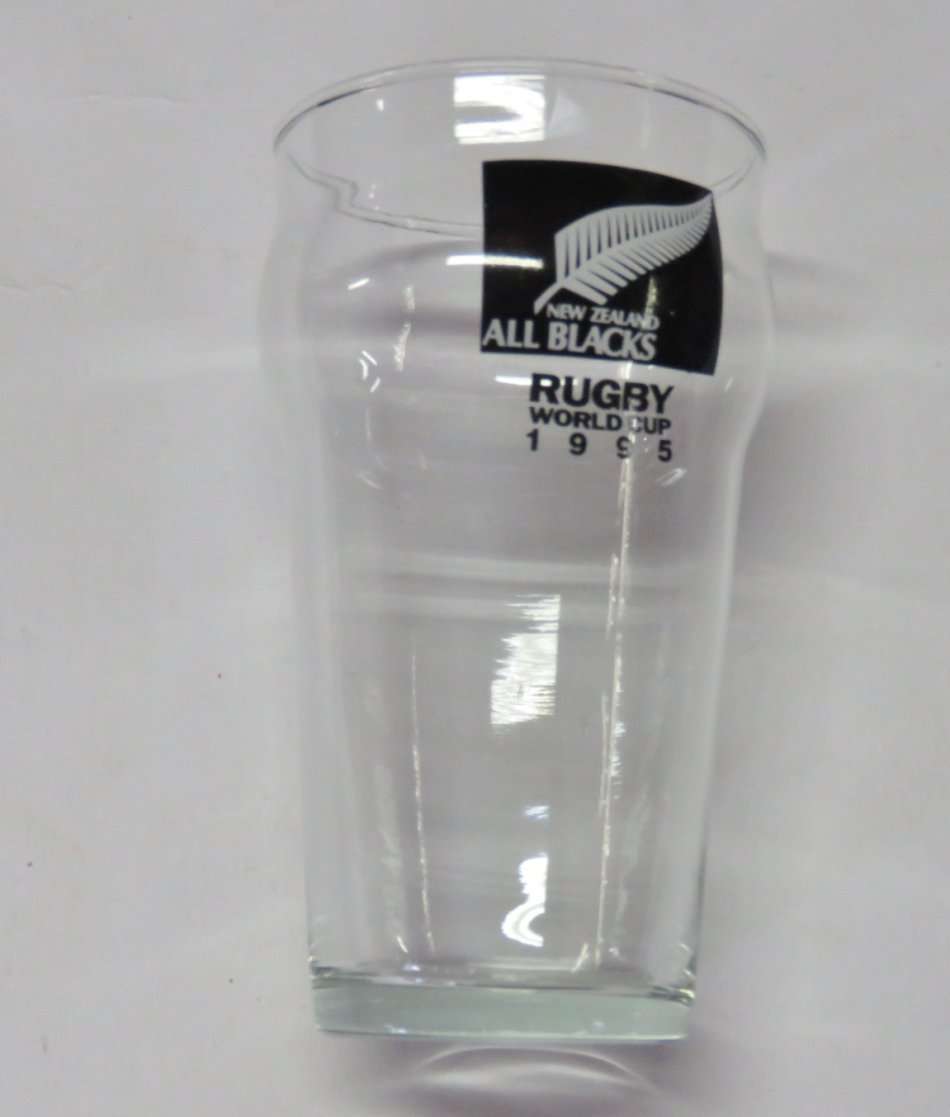 Rugby World Cup 1995 New Zealand glass