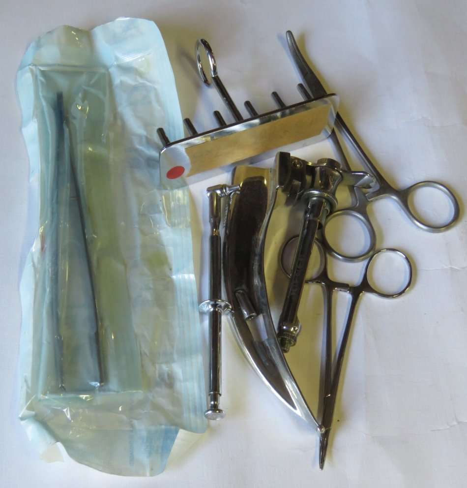 Lot of 7 medical tools