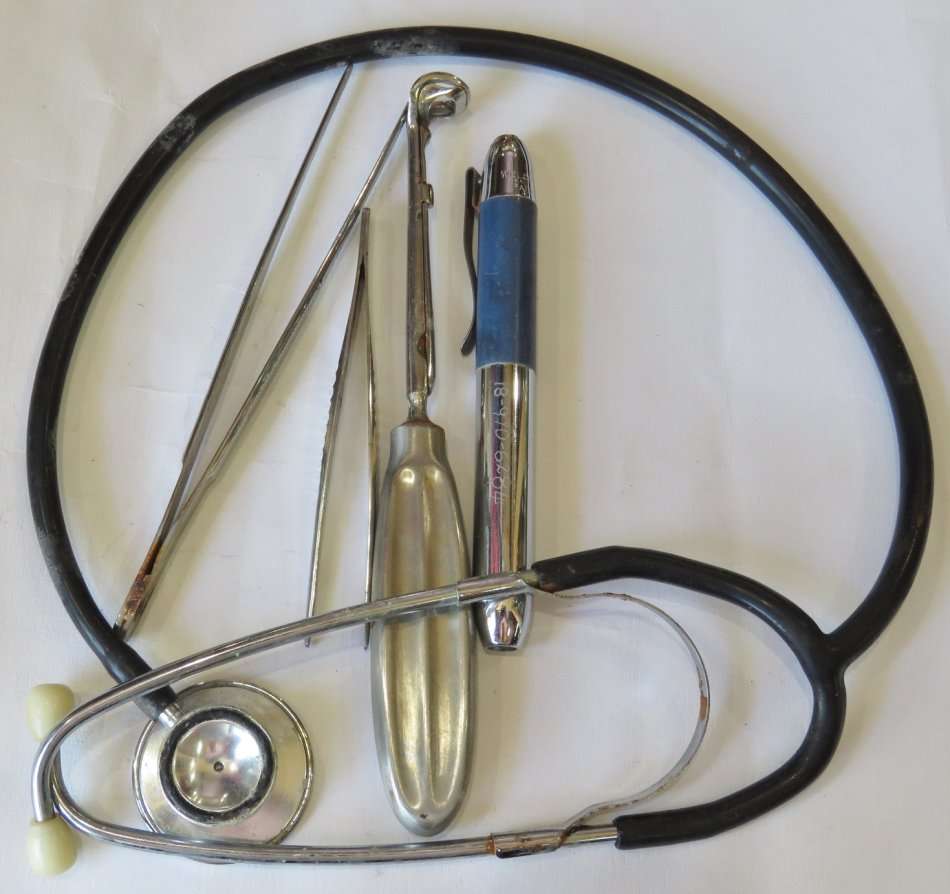 Lot of 5 doctors tools