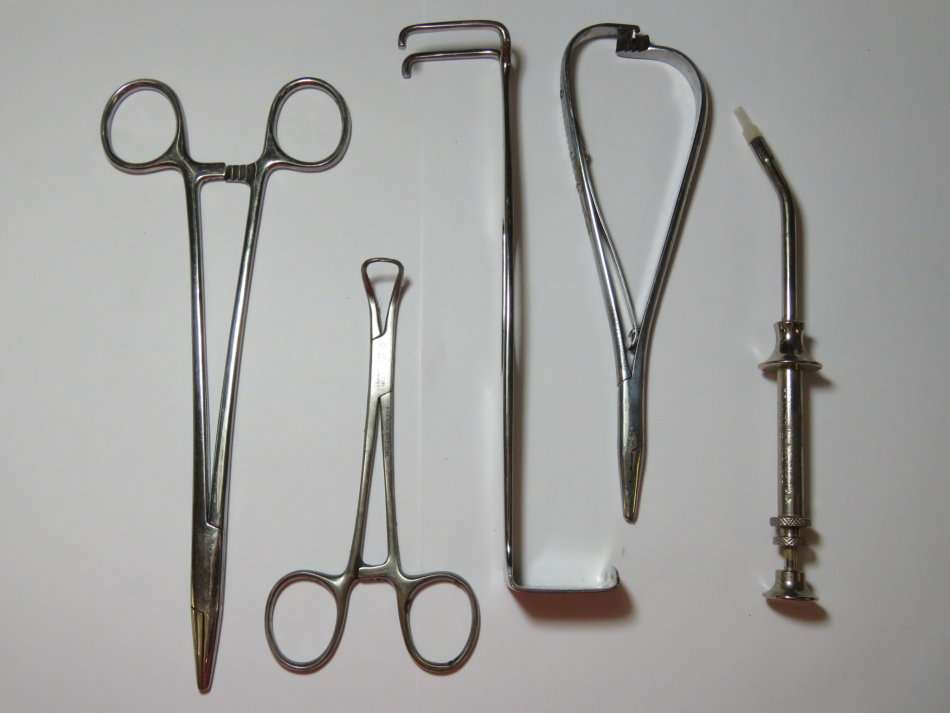 Lot of 5 medical tools