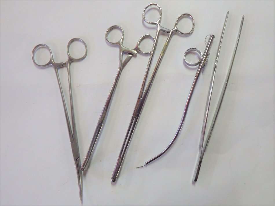 Lot of 5 doctors tools