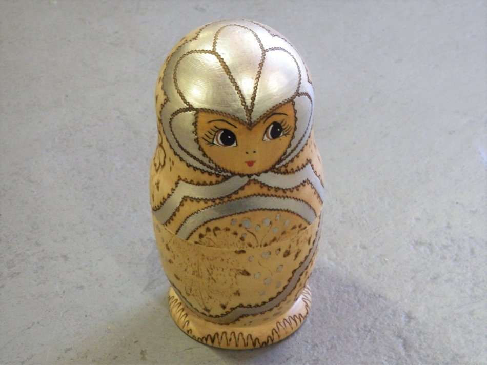 Vintage Russian Matryoshka nesting dolls - 7 in 1