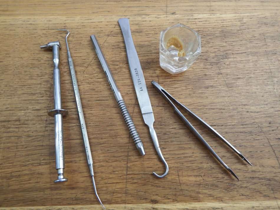 Lot of 6 medical tools