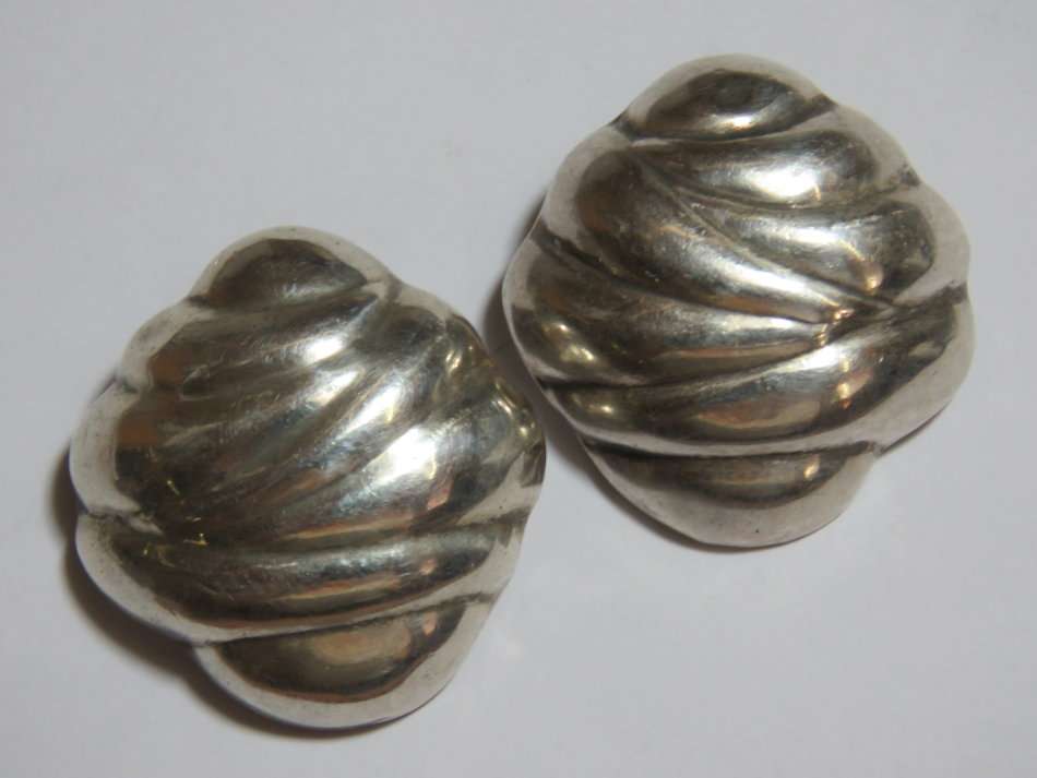 Pair of sterling silver clip-on earrings - 12.8grams