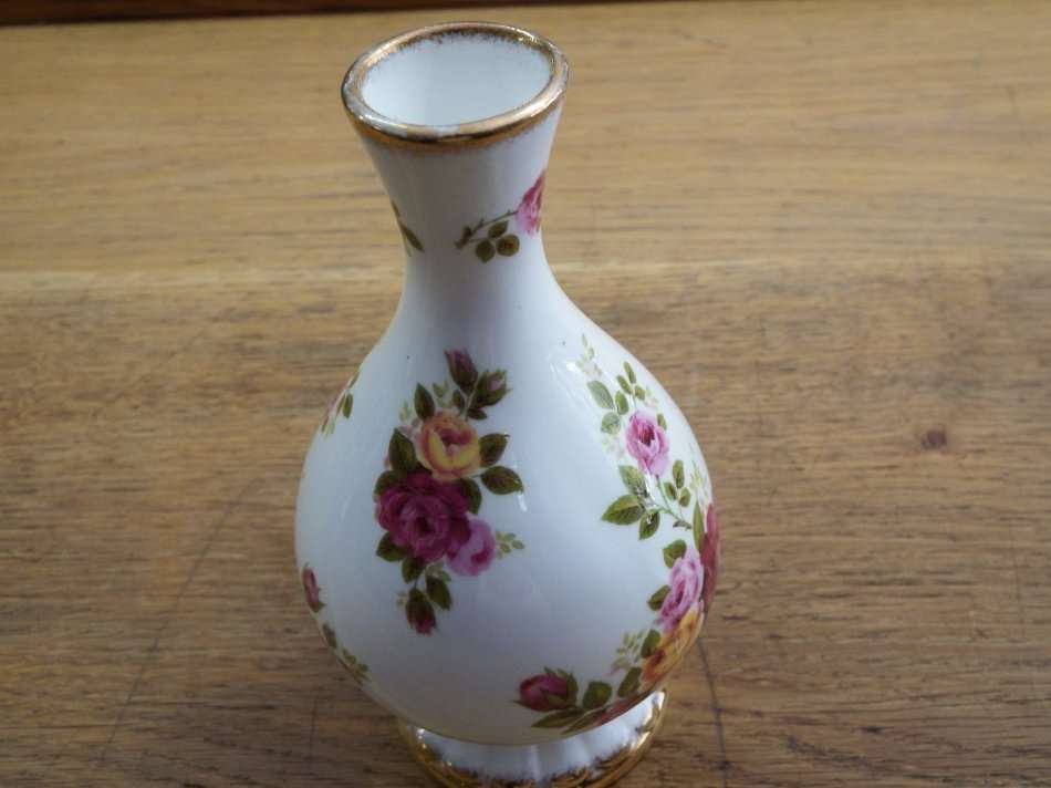 Newhall fine bone China small flower vase