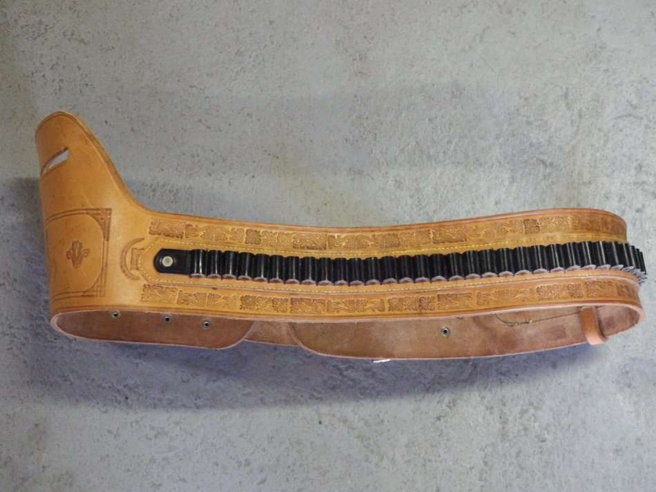 Vintage leather ammo belt - No holster - 123cm